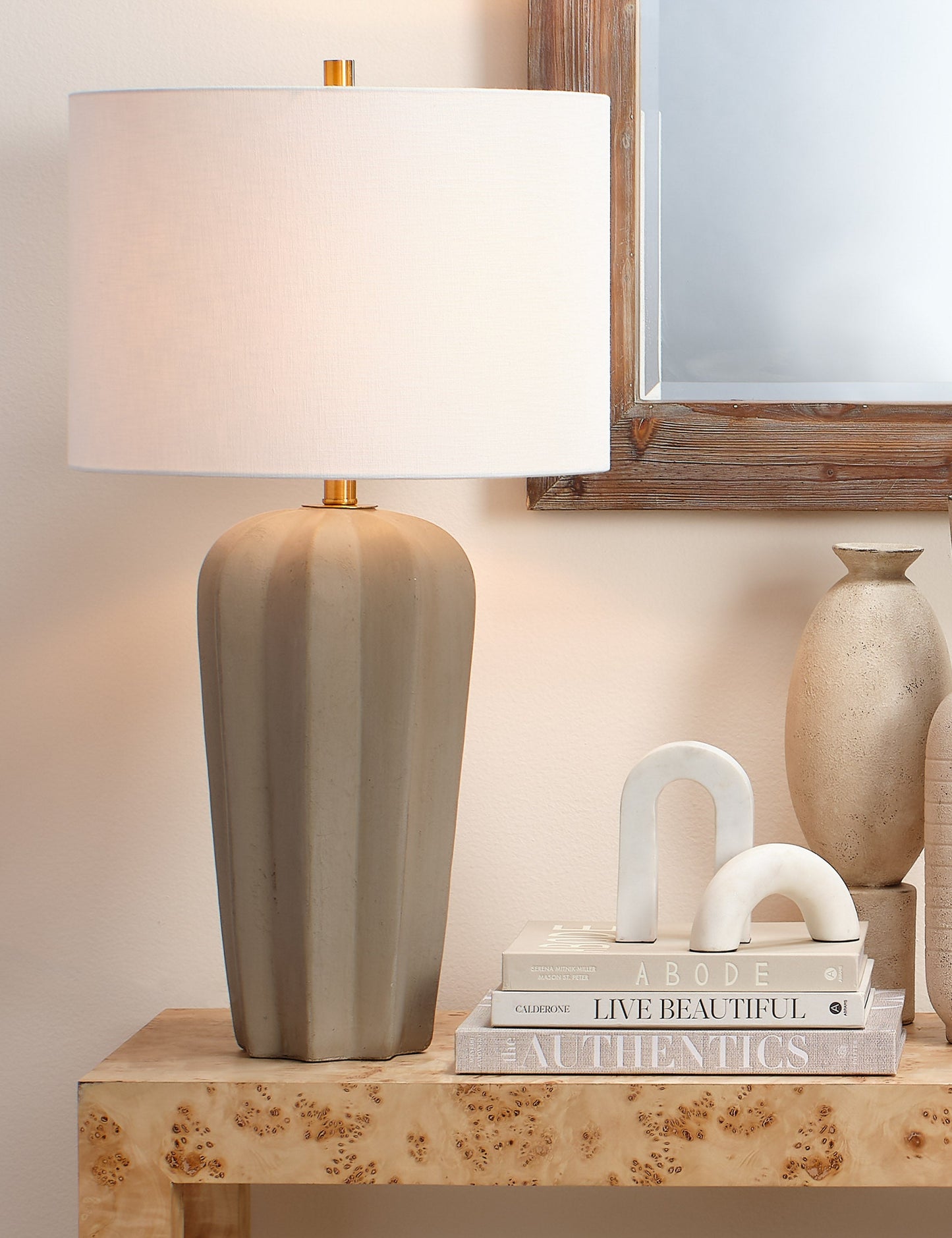 Lynn Table Lamp
